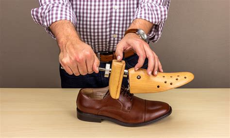 how to stretch shoes out - do you know the secret of shoe care?